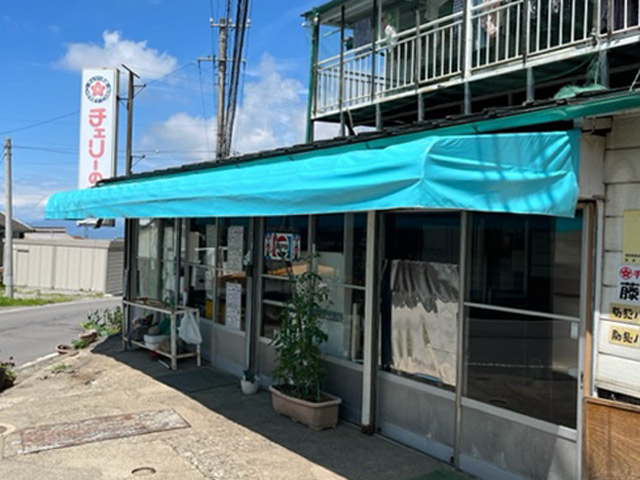 魚店のテント張替