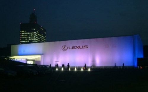 仮設展示場